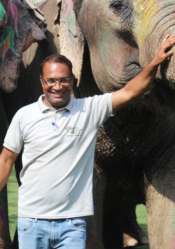 Akeel Ahmed, Group Handling
